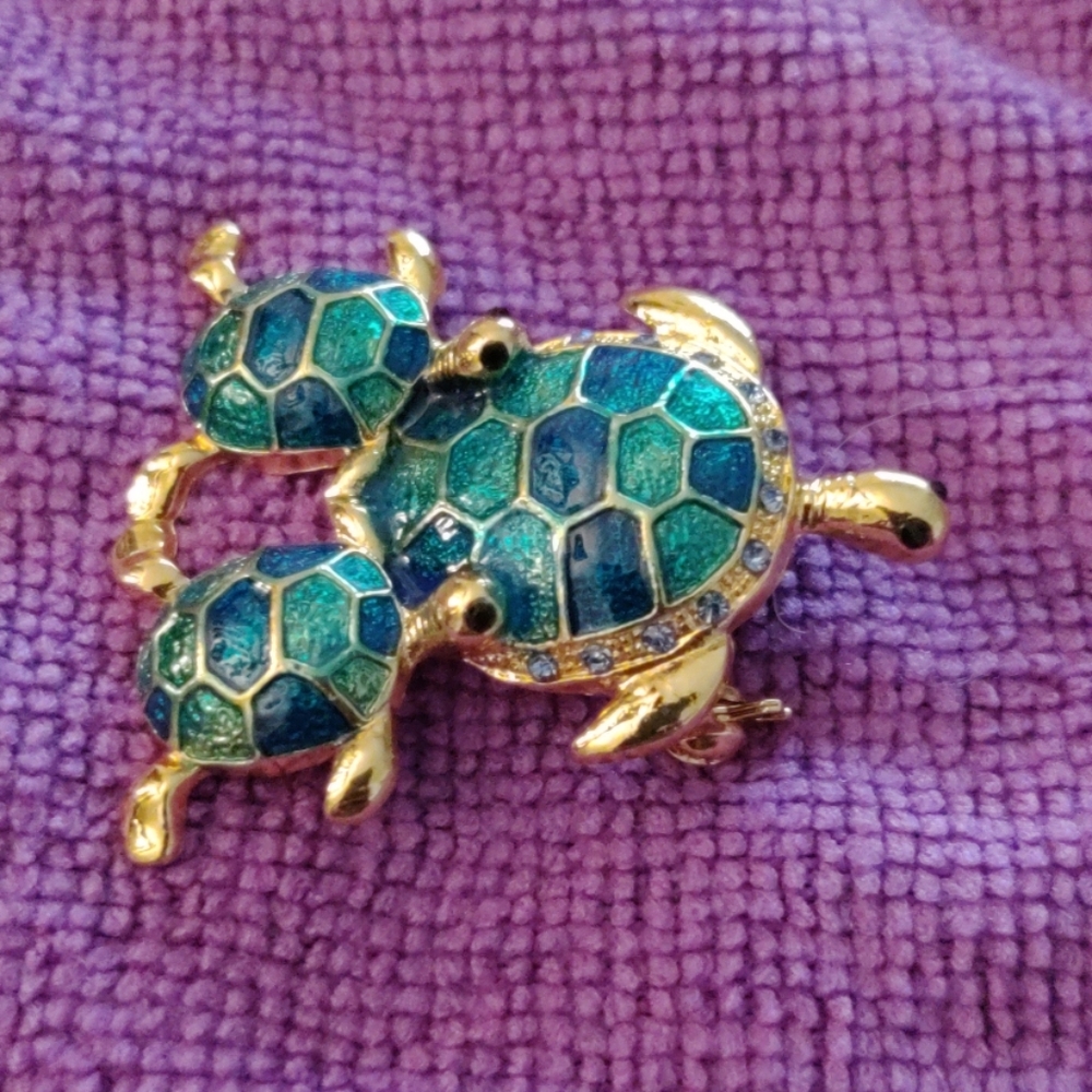 Turtle Pendant - Picture 2 of 2